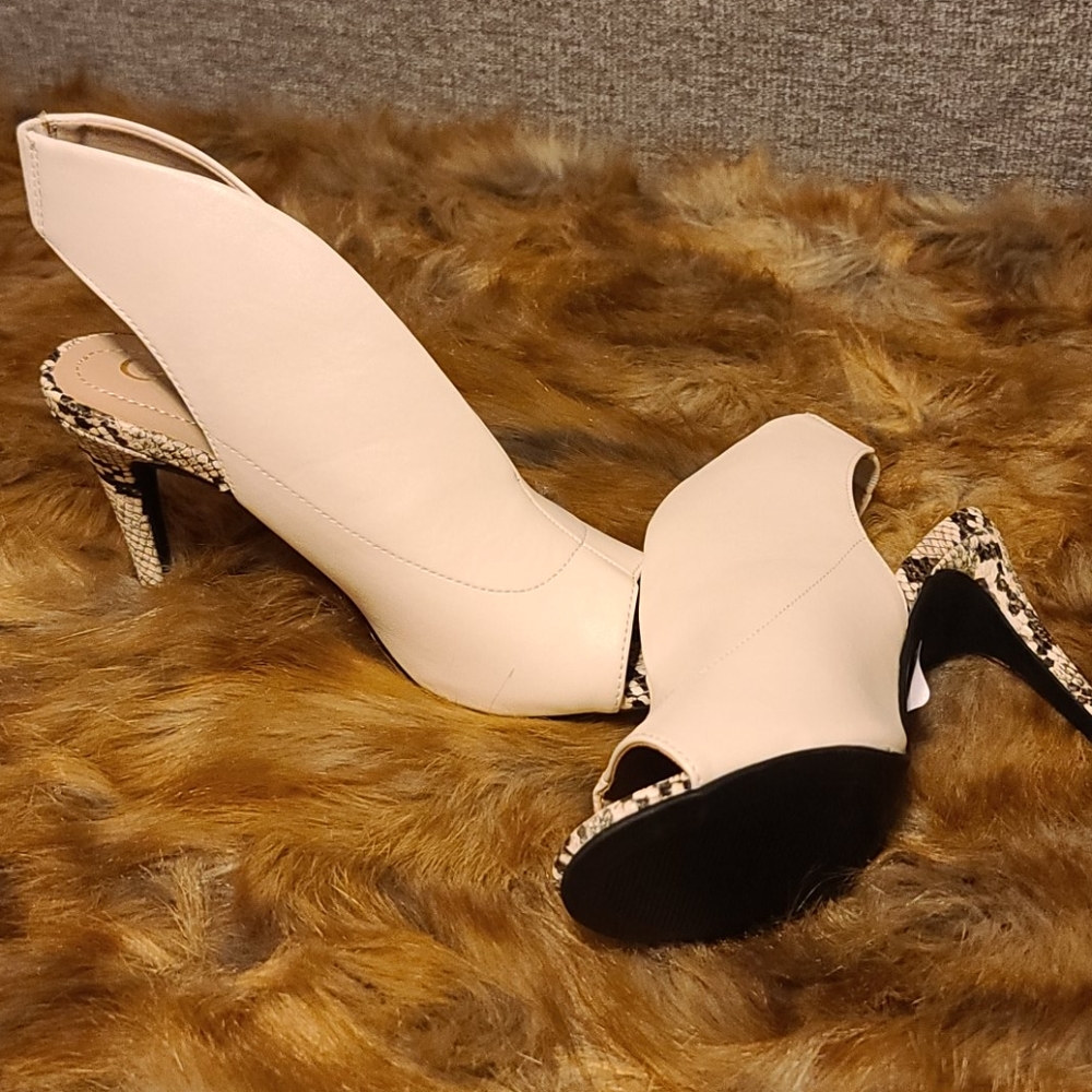 COPY - Sling booties